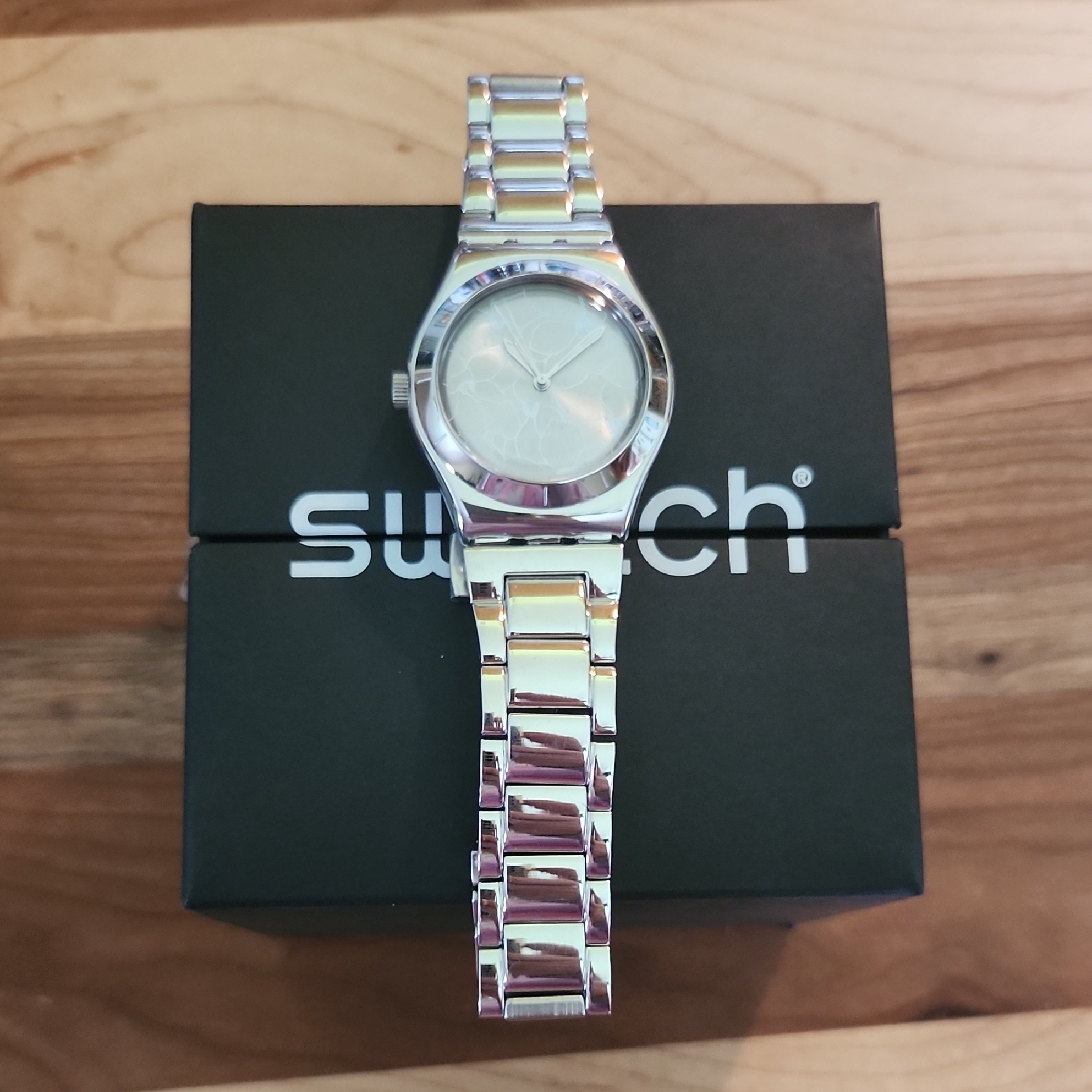 Swatch Shiny Metallic Timepiece